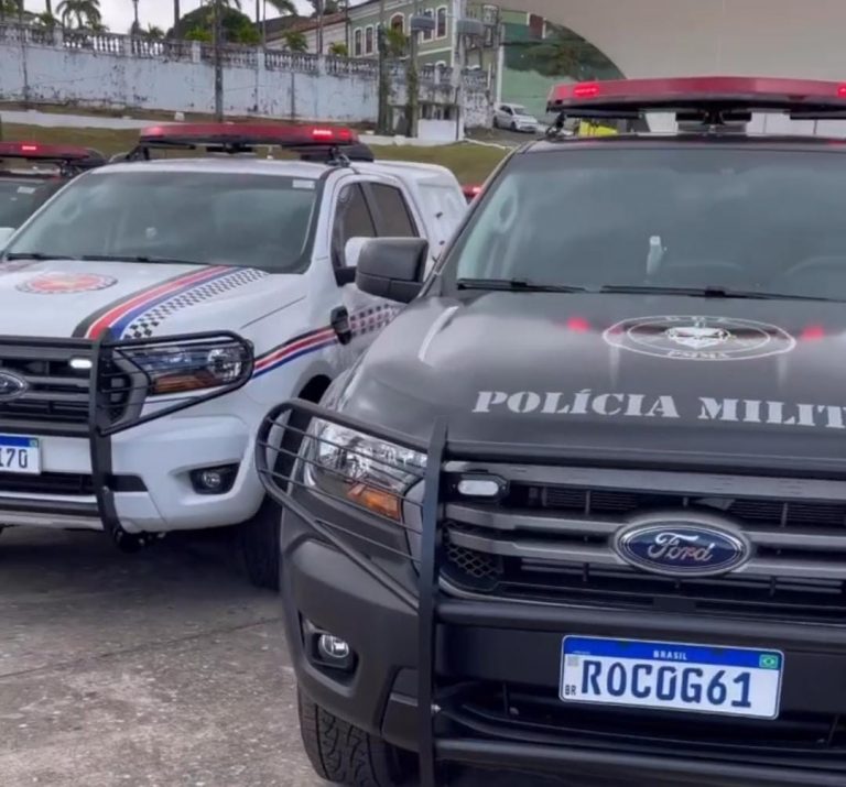 Prefeito Calvet Filho recebe duas novas viaturas para Polícia Militar de Rosário