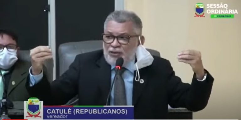 Chamados de ‘cornos’, deputados federais silenciam aos ataques de vereador