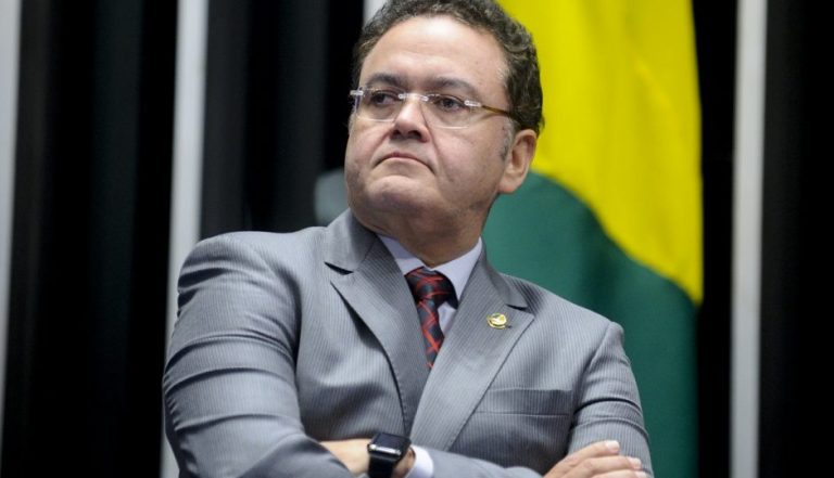 PGR opina pela rejeição de queixa-crime de Flávio Dino contra Roberto Rocha por apelido ‘governador dos motéis’