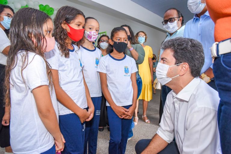 Braide veta ‘Cartão-Alimentação’ aos alunos de escolas comunitárias e contraria projeto de sua própria autoria