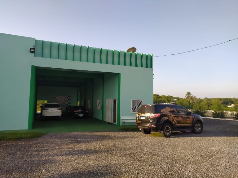 Polícia Federal deflagra operação na cidade de Vargem Grande