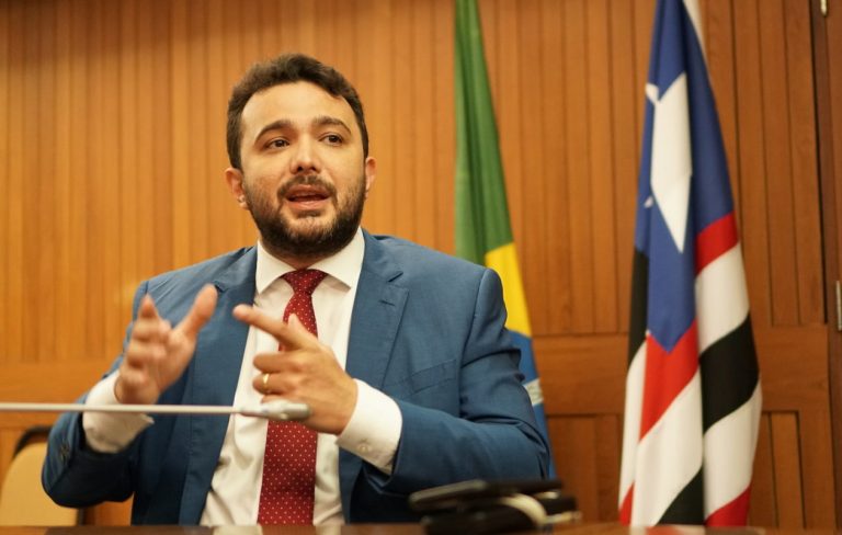 Yglésio desiste de disputar a 1ª vice-presidência, mas se abstém de vota em Rodrigo Lago