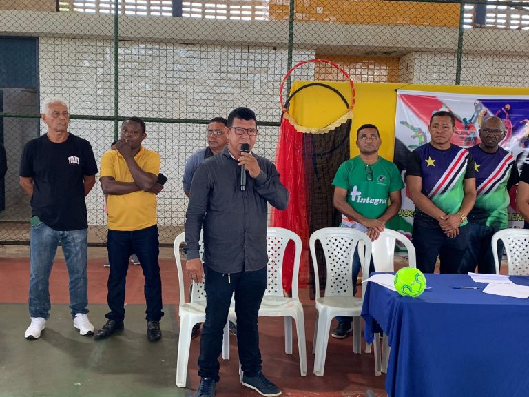 Presidente da Câmara prestigia abertura dos Jogos Escolares de Central do Maranhão