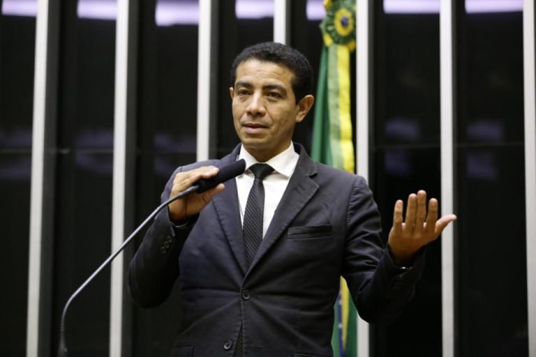 Deputado maranhense teve R$ 15,5 milhões de emendas empenhadas em um único dia