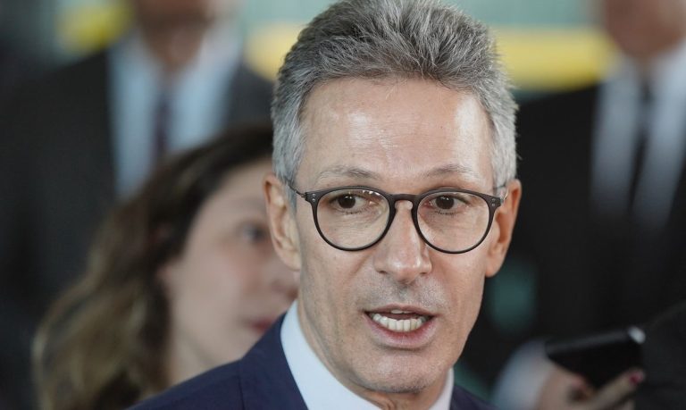 Zema quer suceder Bolsonaro com um truque manjado