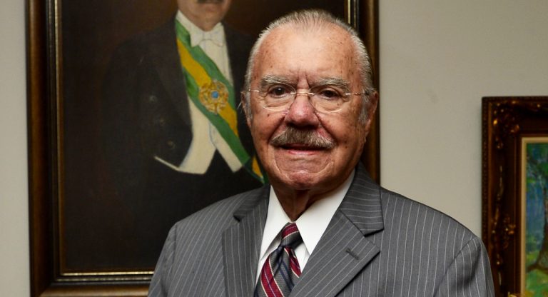 Câmara de São Luís homenageia o ex-presidente José Sarney em novembro