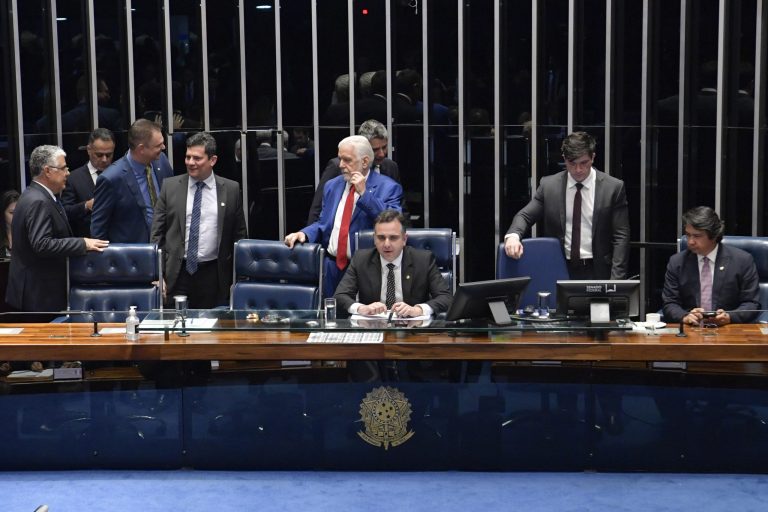 Senado aprova PEC que limita decisões individuais de ministros do STF; confira votos do Maranhão