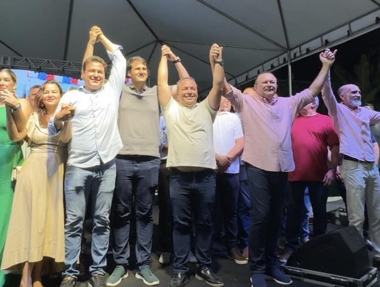 Ausência de Paula Azevedo em ato de Fred Campos reforça que ‘aliança’ é mais fumaça do que fogo