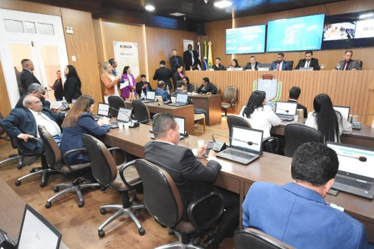 Câmara de São Luís vive expectativa da janela partidária que abre nesta quinta-feira