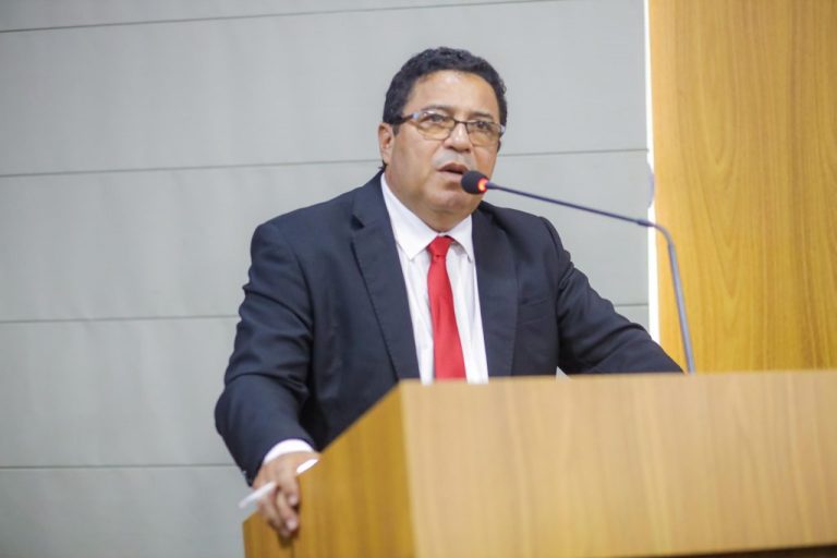 Vídeo: Sá Marques desmente fake news sobre proibição de evangelização nos presídios