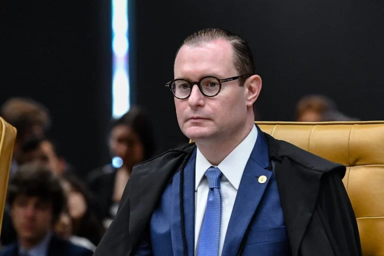 Zanin julga prejudicada reclamação de investigado para acessar dados ‘invisíveis’ de inquérito em trâmite no STJ