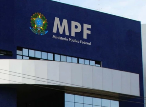 Justiça manda tirar nomes de pessoas vivas de bens públicos no MA