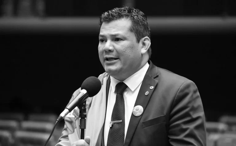 Gilvan da Federal não honrou a polícia nem seus votos