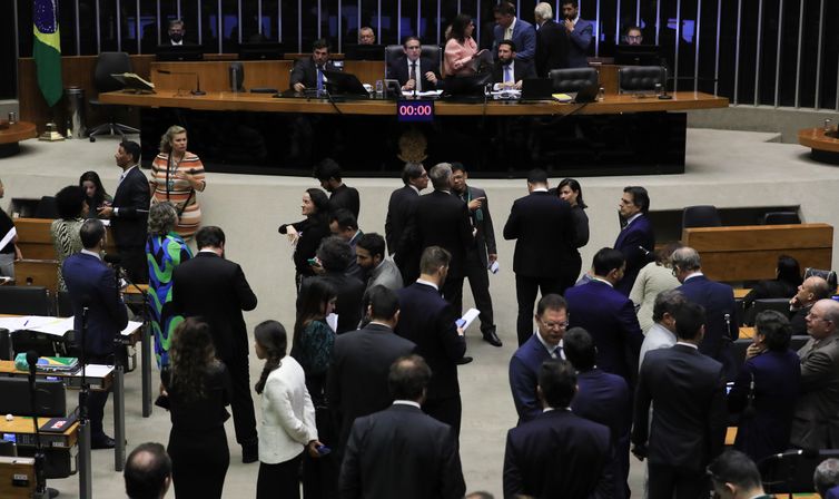 Derrubada da alta do IOF no Congresso tem apoio de quase toda bancada maranhense