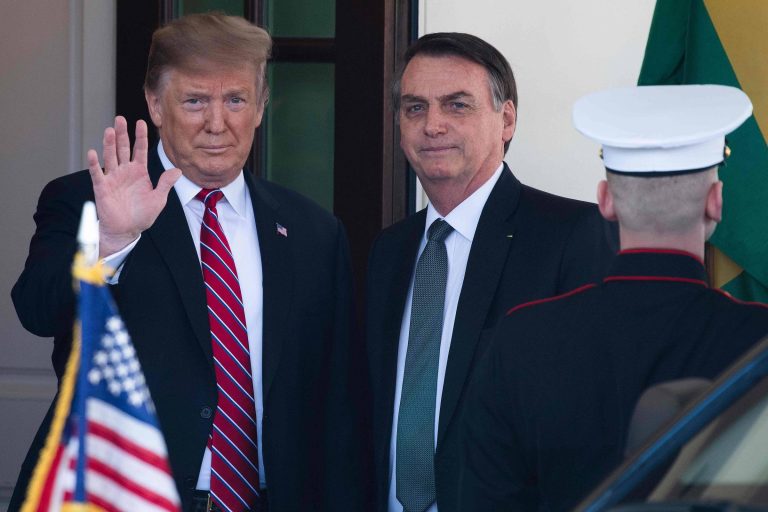 Simpatia de Trump por Bolsonaro não justifica tarifaço