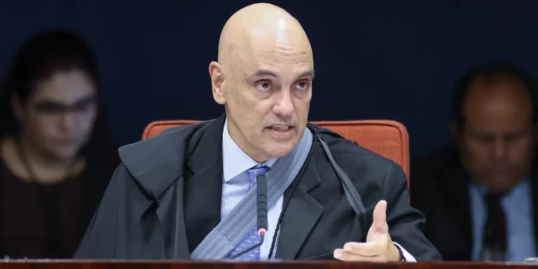 STF reabre os trabalhos e Moraes fala em ‘grupo criminoso’
