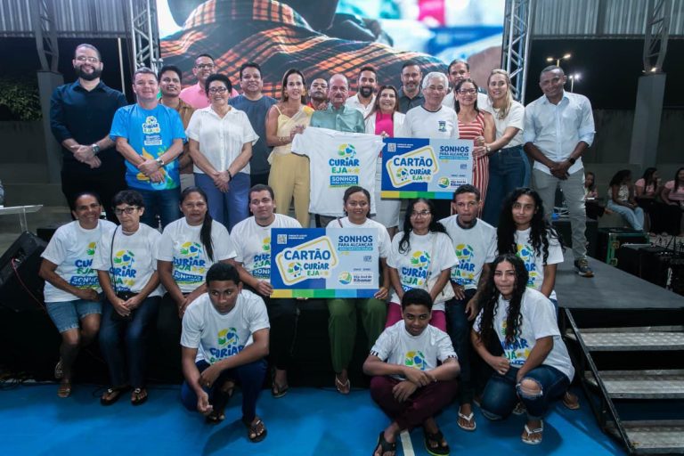 Dr. Julinho entrega Cartão EJA em São José de Ribamar