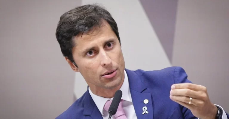 Duarte Jr. vota pela transparência total na CPMI do INSS