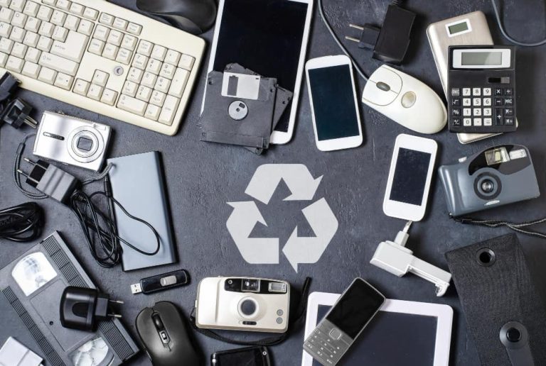 Ribamar analisa coleta de lixo eletrônico nas escolas