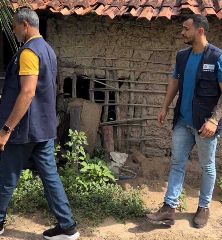 Vargem Grande tem 11 escolas de taipa na zona rural
