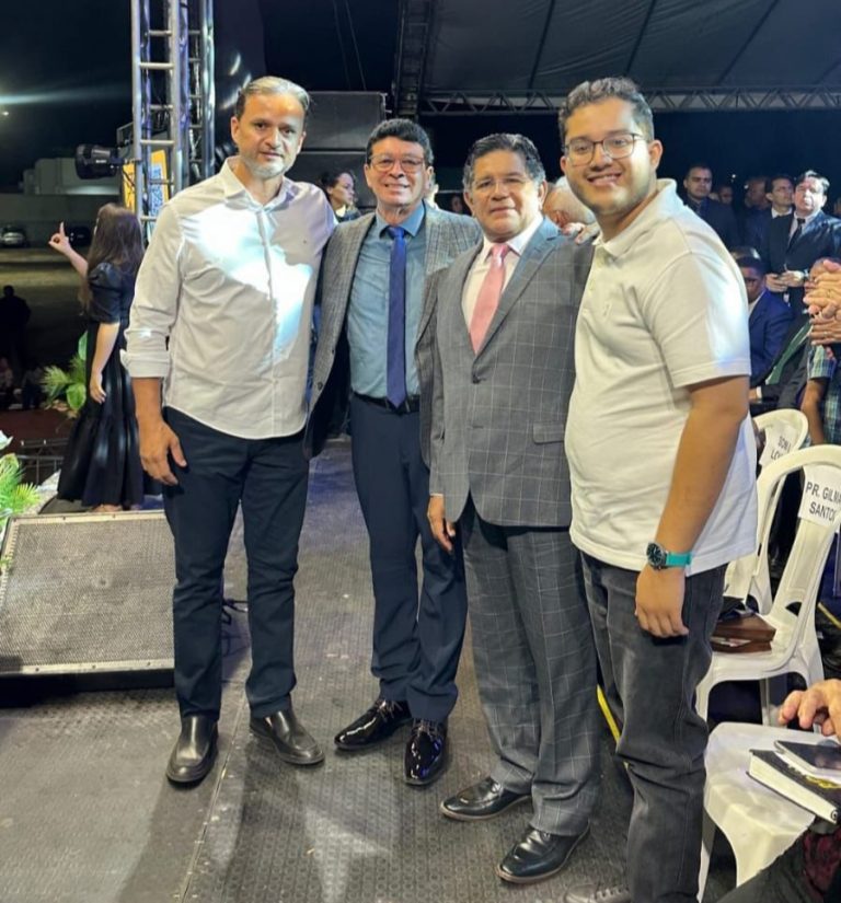 Júlio Filho prestigia os 25 anos do ‘Impacto Abençoando Vidas’
