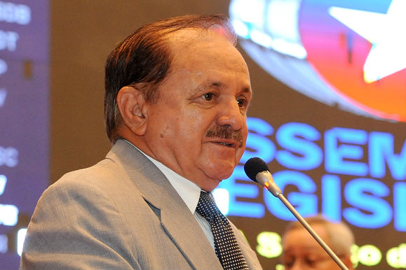 Ex-deputado e ex-prefeito Chico Gomes morre aos 83 anos