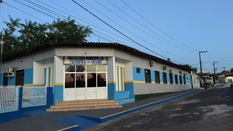 Cachoeira Grande quita salário e regulariza folha