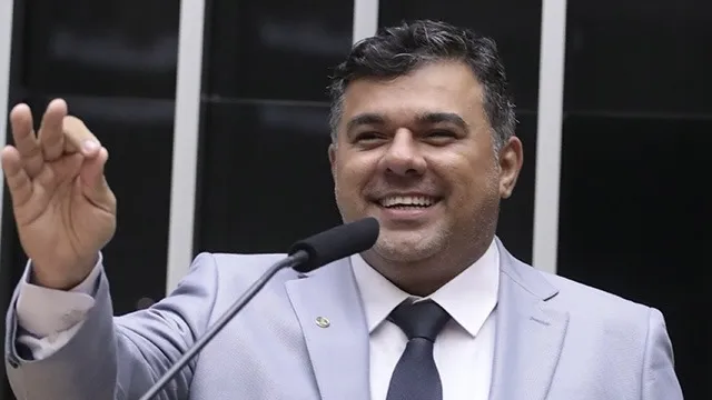 Escala 6×1: maranhense é autor de ideia sem oneração