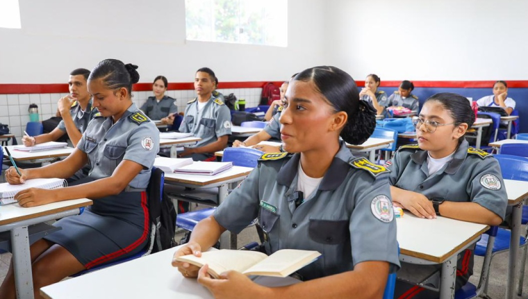 Estudante maranhense leva 1º lugar nacional em redação