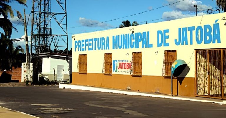 MP mira esquema de servidores fantasmas em Jatobá
