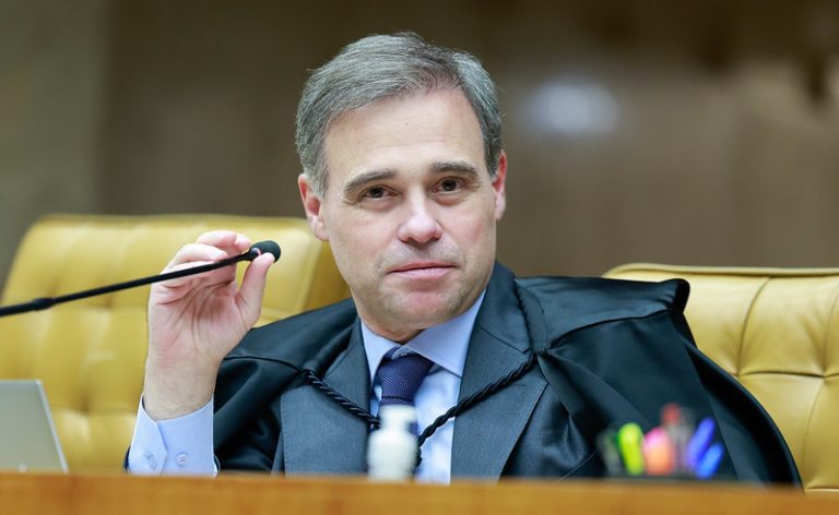 Mendonça vota para negar pedido de investigado no MA