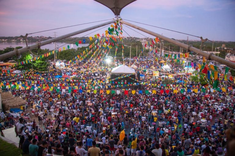 Festejos provocam desvios no trânsito em São Luís; entenda