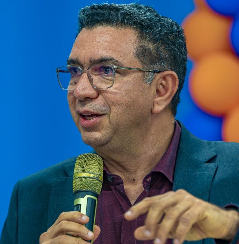 UNIESF promove aula magna com juiz Douglas Martins